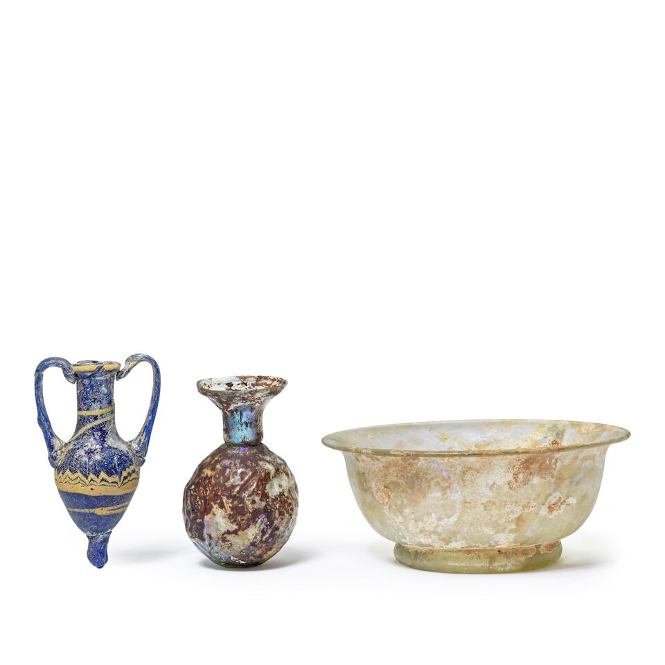 A Hellenistic Core-formed glass amphoriskos and two Roman glass vessels 3 - 2
