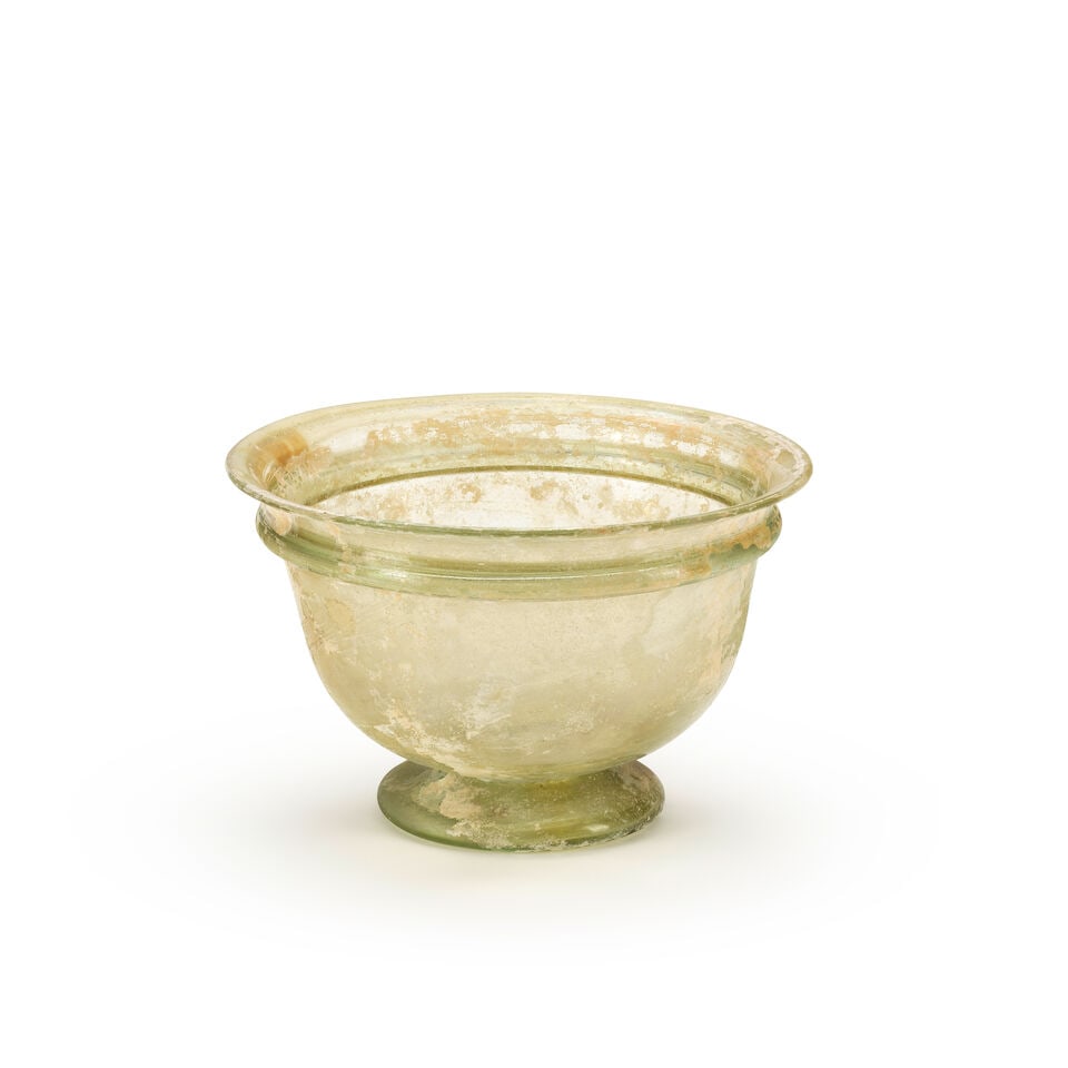 A Roman pale green glass footed bowl with flaring mouth and tooled foot - 2