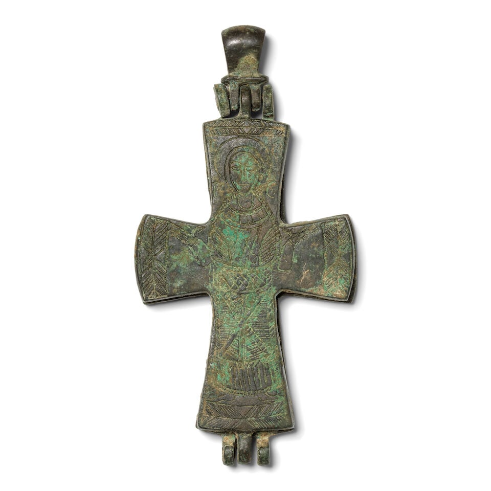 A Byzantine bronze reliquary cross - 2