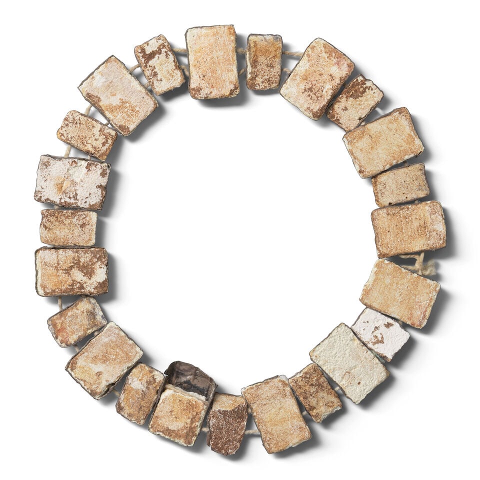 A bracelet with twelve silver rectangular fittings decorated with busts - 2