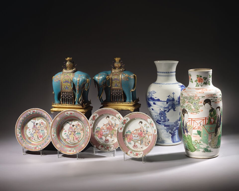 A FINE PAIR OF FAMILLE ROSE RUBY-BACK SEMI-EGGSHELL 'LADY AND BOYS' DISHES Yongzheng (2) - 3