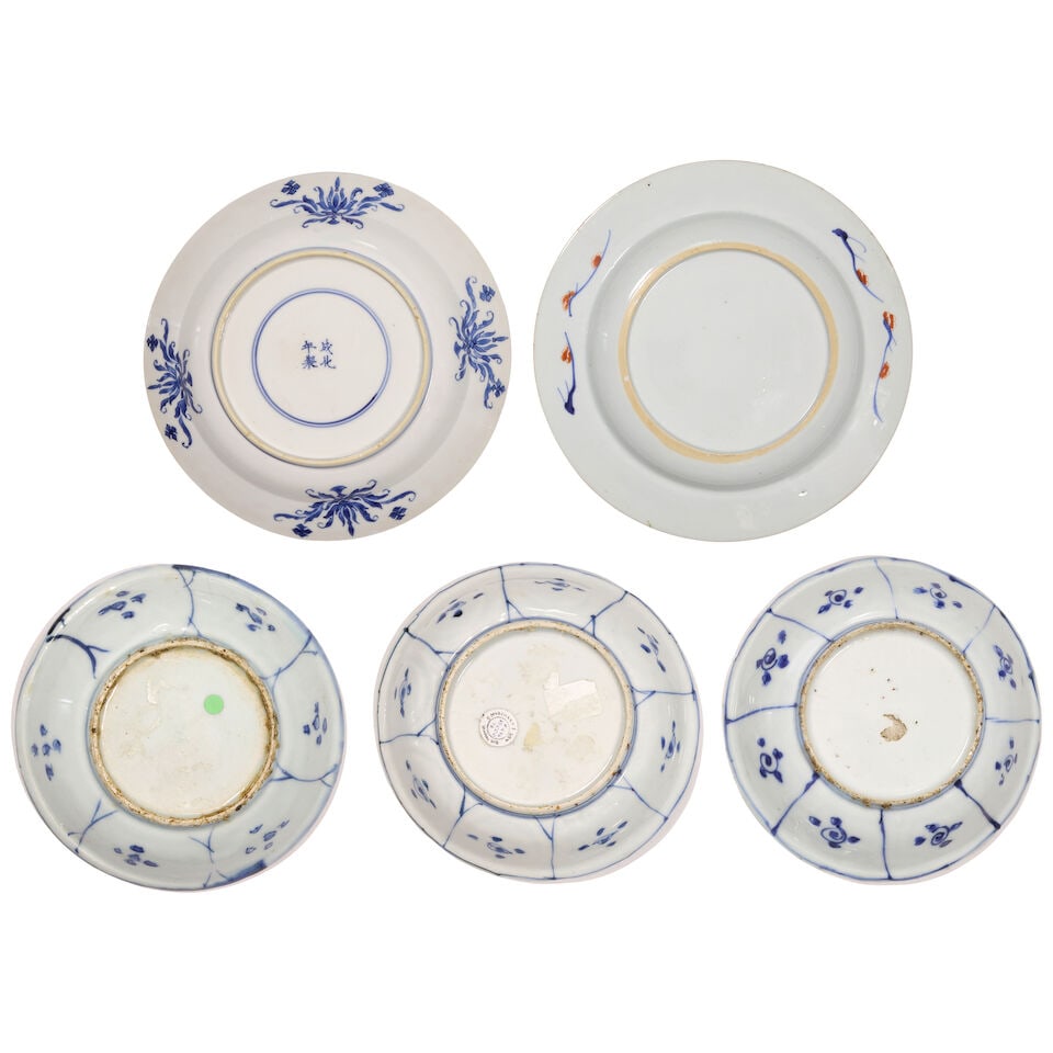A COLLECTION OF FIVE DISHES AND A VASE, GU Wanli to Kangxi (6) - 2