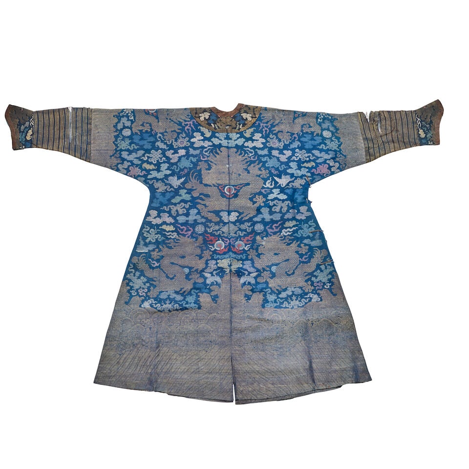 A BLUE GROUND GAUZE DRAGON ROBE 19th century - 2