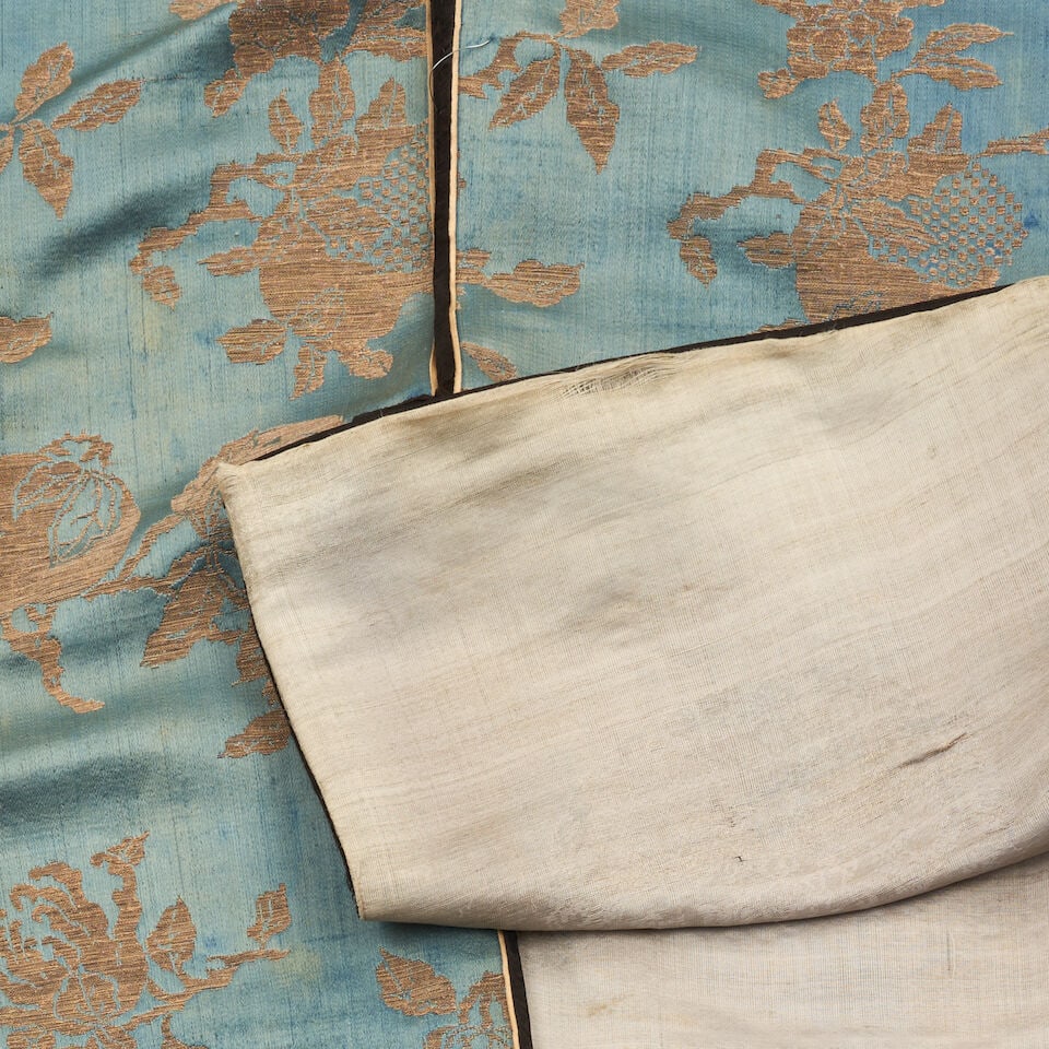 Chinese Robe China 4 ft. 8 in. x 3 ft. 1 in. - 3