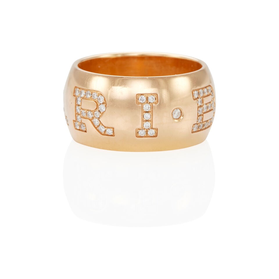BULGARI: 18K GOLD AND DIAMOND BAND RING - 2