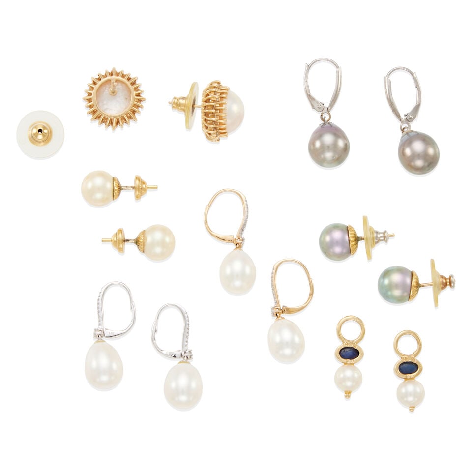 A GROUP OF PEARL EARRINGS - 2