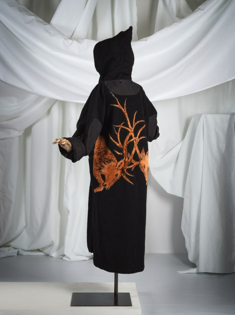 Co & Ko, Jean-Charles de Castelbajac, collection Prêt-à-Porter, Automne-Hiver 1976. Ma...: Co & Ko, Jean-Charles de Castelbajac, collection Prêt-à-Porter, Automne-Hiver 1976. Manteau à capuche réversible. Co & Ko, Jean-Charles de Castelbajac, Ready-to-Wear collection, Au