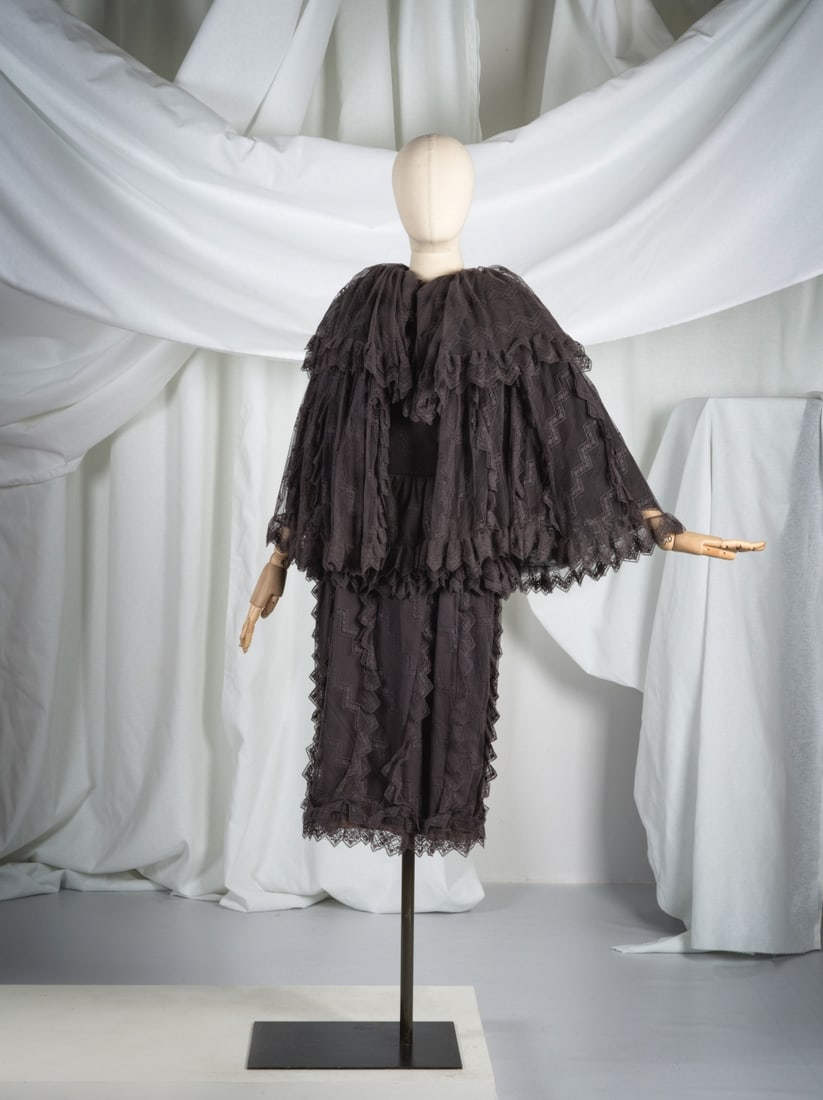 Chloé, collection Prêt-à-Porter Automne-Hiver 1979, Modèle Matignon, Robe et... (1 of 1)