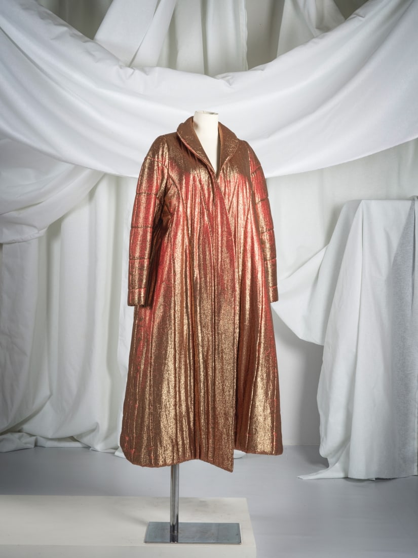 Chloé, collection Prêt-à-Porter, Automne-Hiver 1980-1981, Manteau matelassé ... (1 of 1)