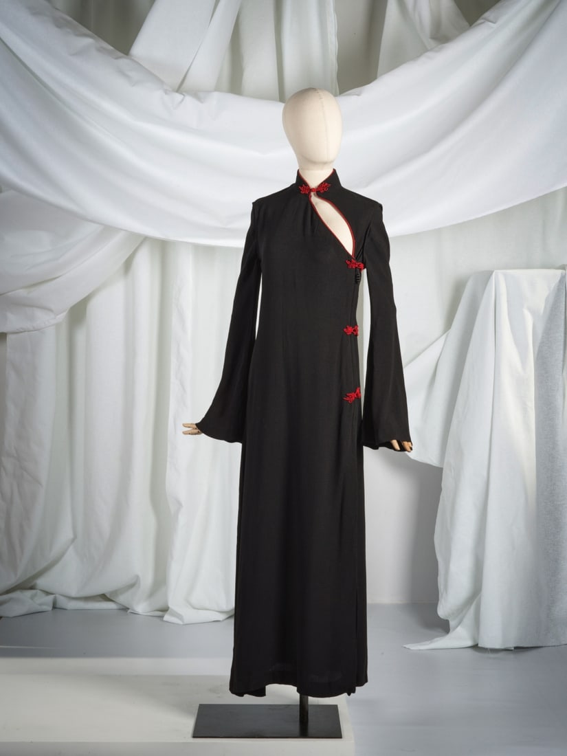 Jean-Paul Gaultier Femme, collection Prêt-à-Porter, circa 2000. Robe longue en crê... (1 of 1)