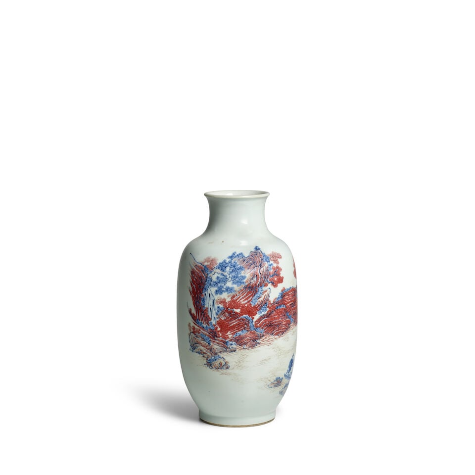 AN UNDERGLAZE COPPER-RED AND BLUE 'FISHERMAN' VASE 19th century - 3