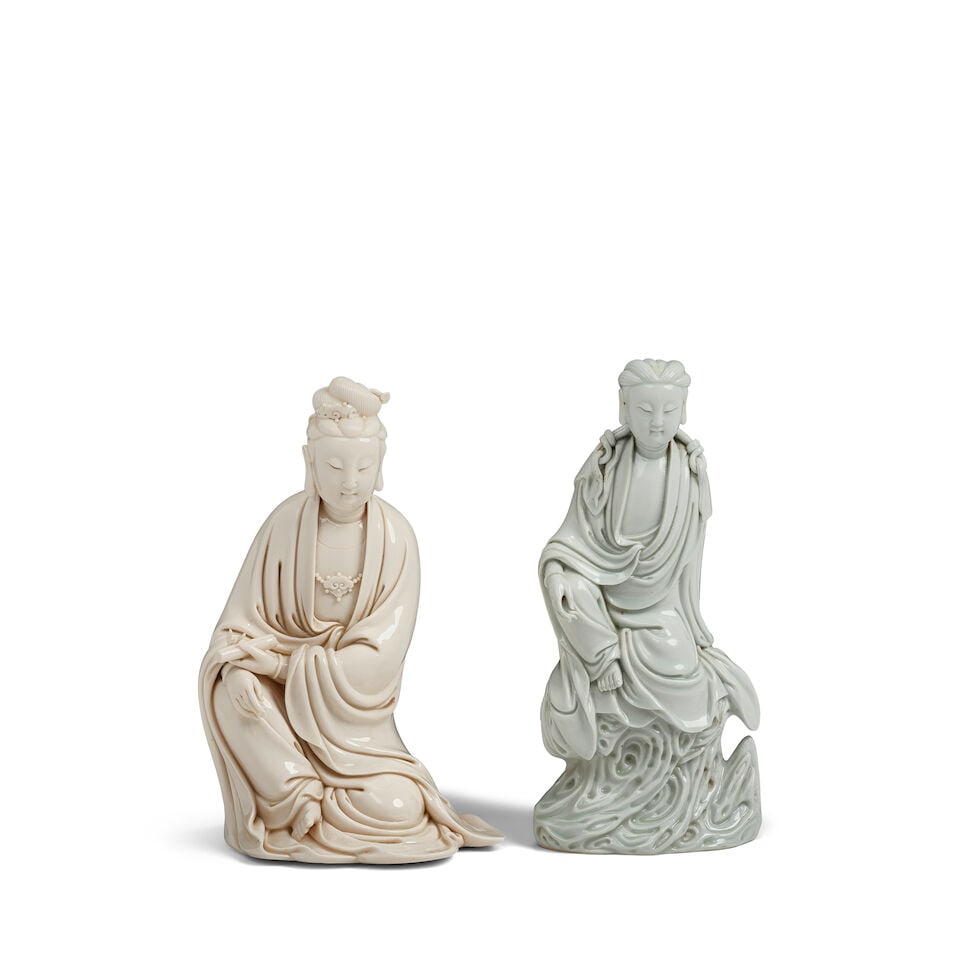 TWO DEHUA FIGURES OF SEATED GUANYIN 20th century (2, one with box) - 3
