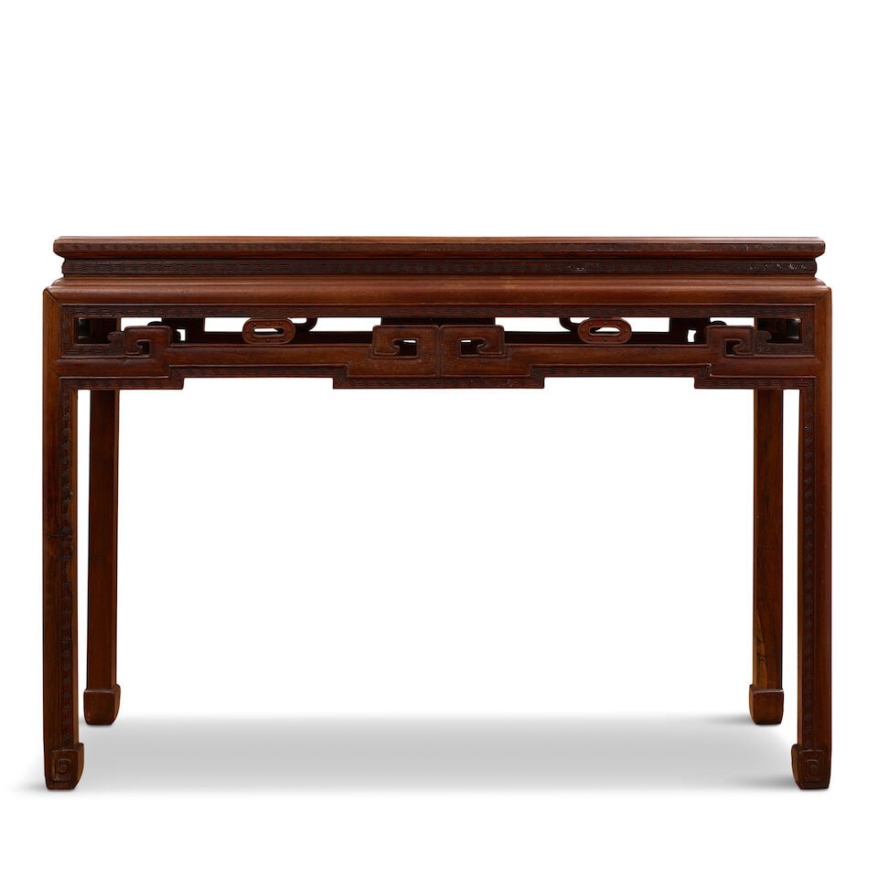 A CARVED HARDWOOD SIDE TABLE Late Qing dynasty - 2