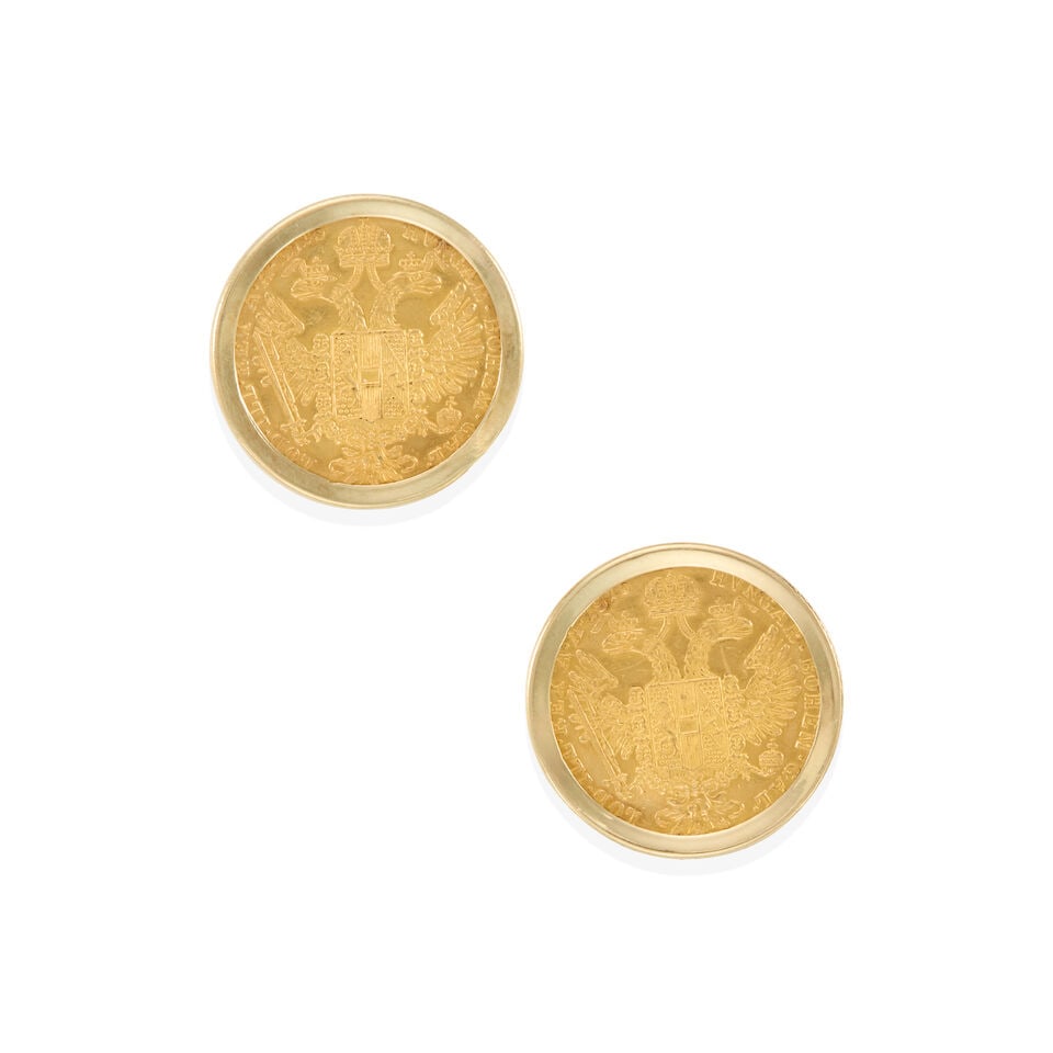 GOLD COIN CUFFLINKS (1 of 2)