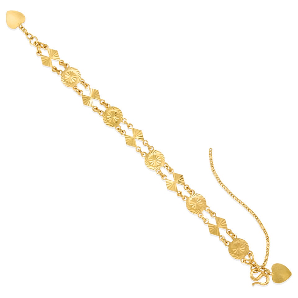 22K GOLD BRACELET: 22K GOLD BRACELET • 22k yellow gold • Maker's mark • Length 6 3/4 in. • Estimated gross weight: 14.8 grams Footnotes: Overall condition, very good Metal stamped and tested for