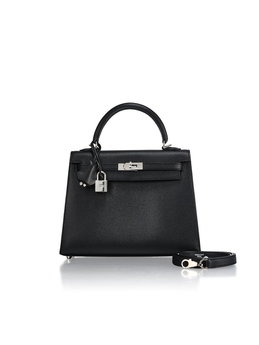 HERMÈS: BLACK EPSOM SELLIER KELLY 25 WITH PALLADIUM HARDWARE 2010 (Includes strap, keys, pa...: HERMÈS: BLACK EPSOM SELLIER KELLY 25 WITH PALLADIUM HARDWARE 2010 愛馬仕：黑色EPSOM牛皮外縫凱莉包25厘米&#