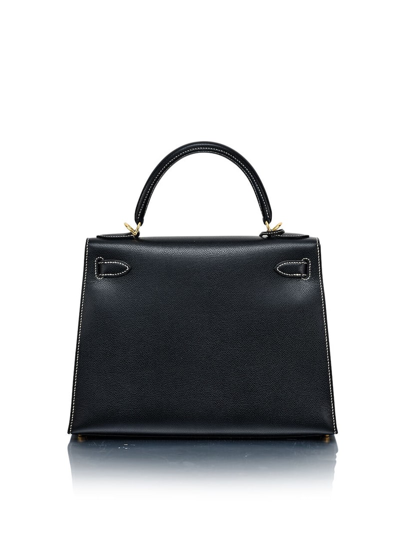 HERMÈS: VINTAGE BLACK COURCHEVEL SELLIER KELLY 28 WITH GOLD HARDWARE 2002 (Includes strap, ... - 3