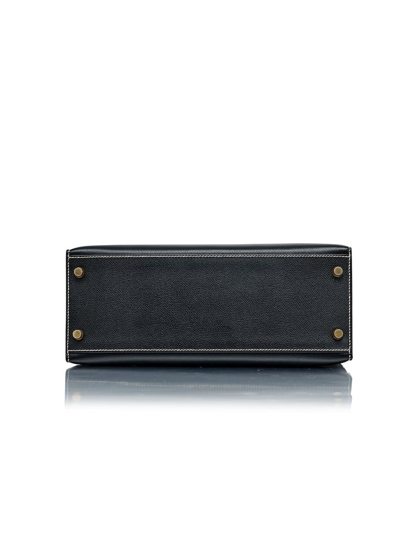 HERMÈS: VINTAGE BLACK COURCHEVEL SELLIER KELLY 28 WITH GOLD HARDWARE 2002 (Includes strap, ... - 4