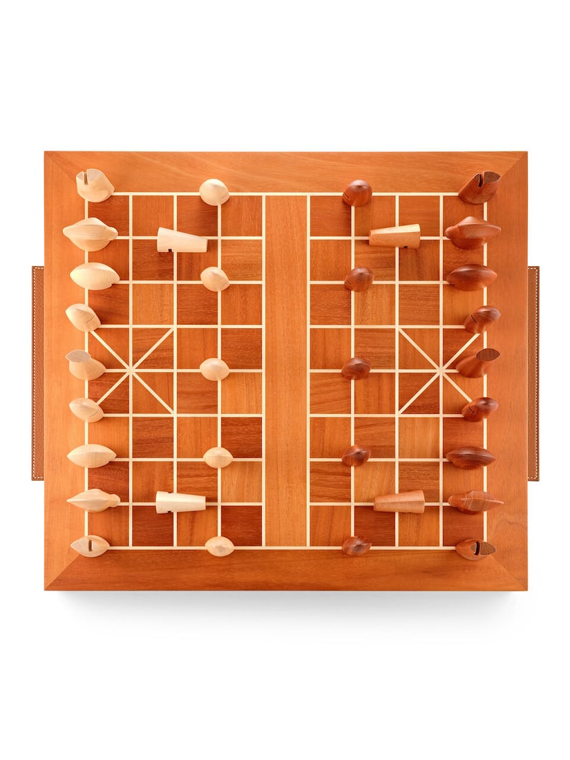 (NO RESERVE) HERMÈS: MAHOGANY AND SYCAMORE WOOD DALIAN CHINESE CHESS SET (1 of 4)