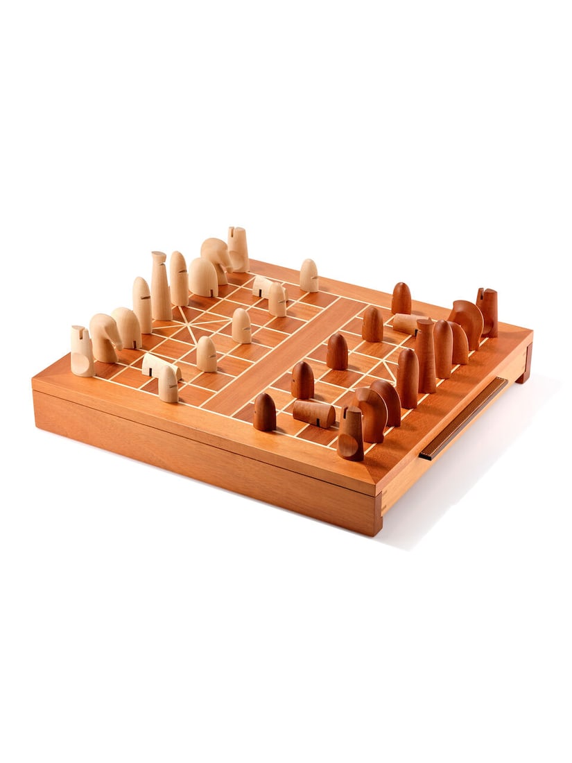 (NO RESERVE) HERMÈS: MAHOGANY AND SYCAMORE WOOD DALIAN CHINESE CHESS SET - 3