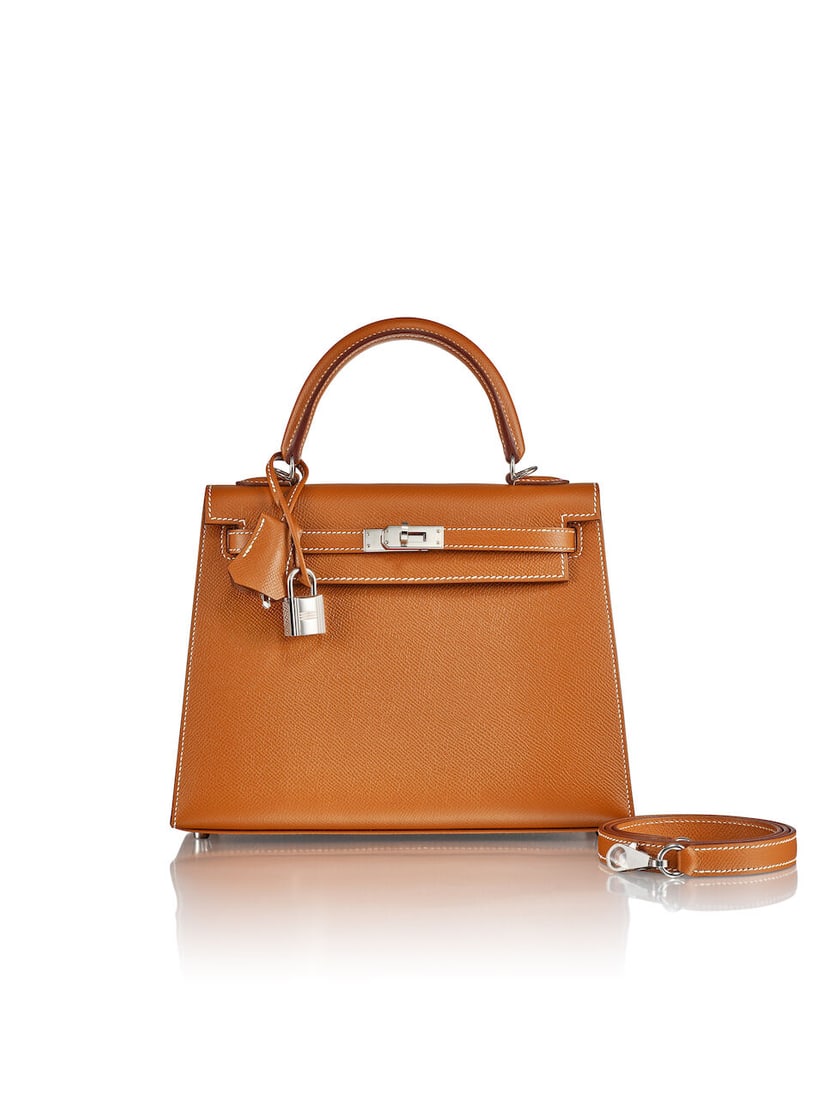 HERMÈS: GOLD EPSOM SELLIER KELLY 25 WITH PALLADIUM HARDWARE 2011 (Includes strap, keys, pad...: HERMÈS: GOLD EPSOM SELLIER KELLY 25 WITH PALLADIUM HARDWARE