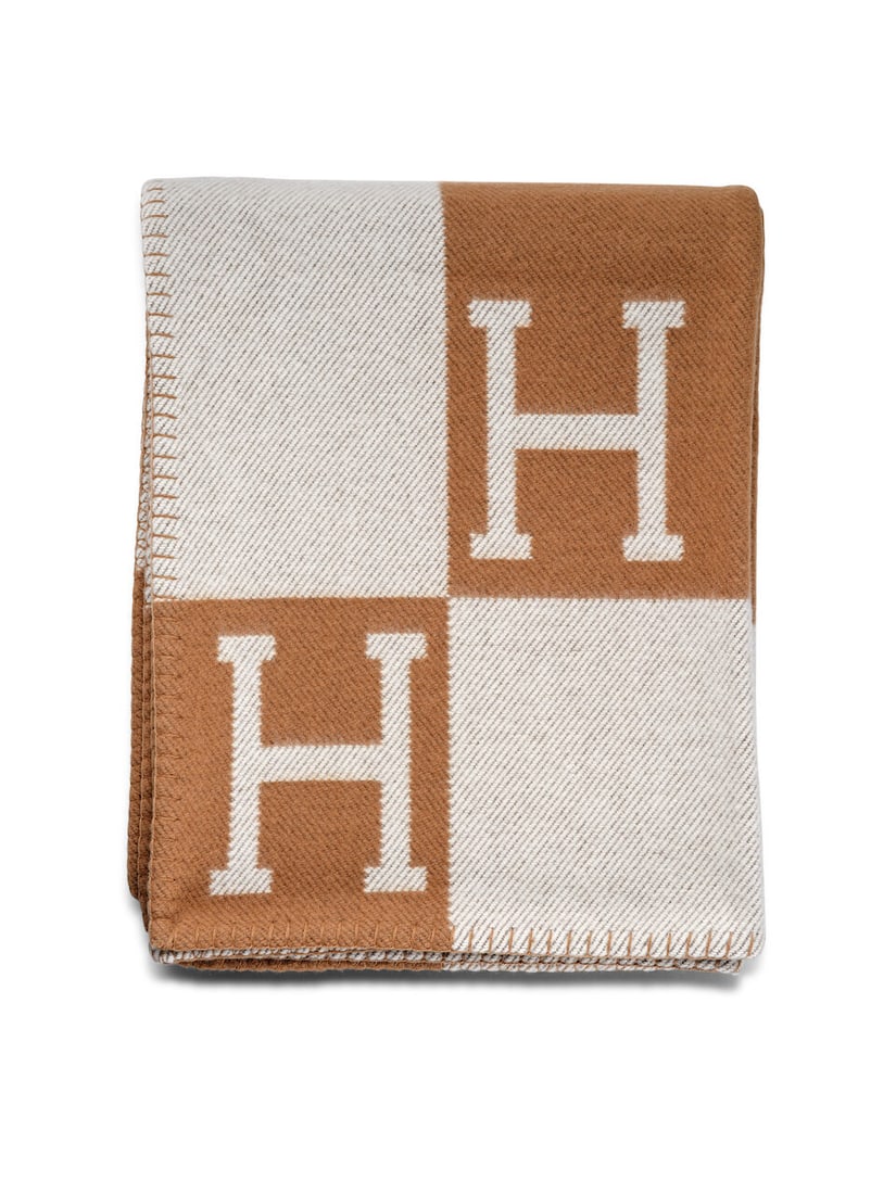 (NO RESERVE) HERMÈS: CAMEL AVALON THROW BLANKET: (NO RESERVE) HERMÈS: CAMEL AVALON THROW BLANKET 愛馬仕：駝色AVALON毛毯 Condition: A+ - 90% Merinos wool, 10% cashmere - Last known retail price app
