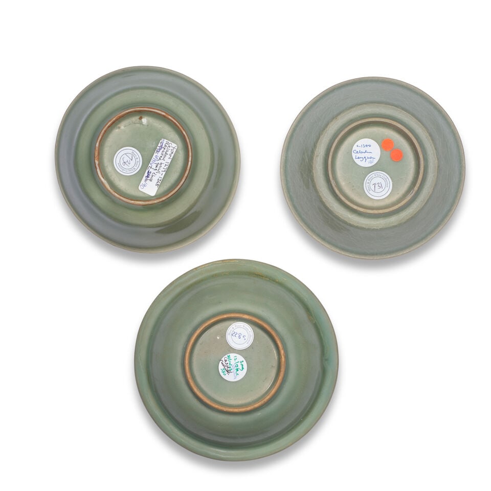 THREE LONGQUAN CELADON BRUSH WASHERS Southern Song Dynasty (3) - 2