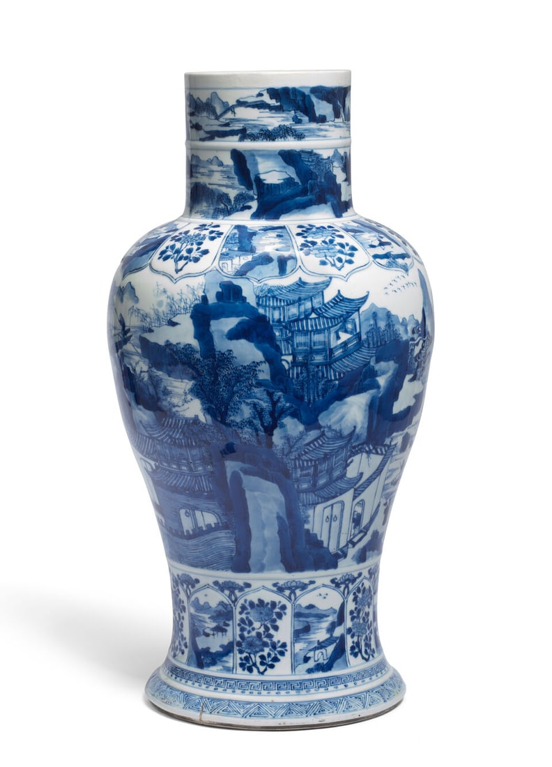 A LARGE BLUE AND WHITE 'HARBOUR SCENE' MOULDED BALUSTER VASE Kangxi - 3