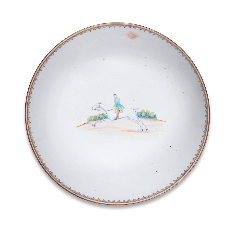 A FAMILLE ROSE 'HUNTING' PUNCH BOWL Qianlong - 4