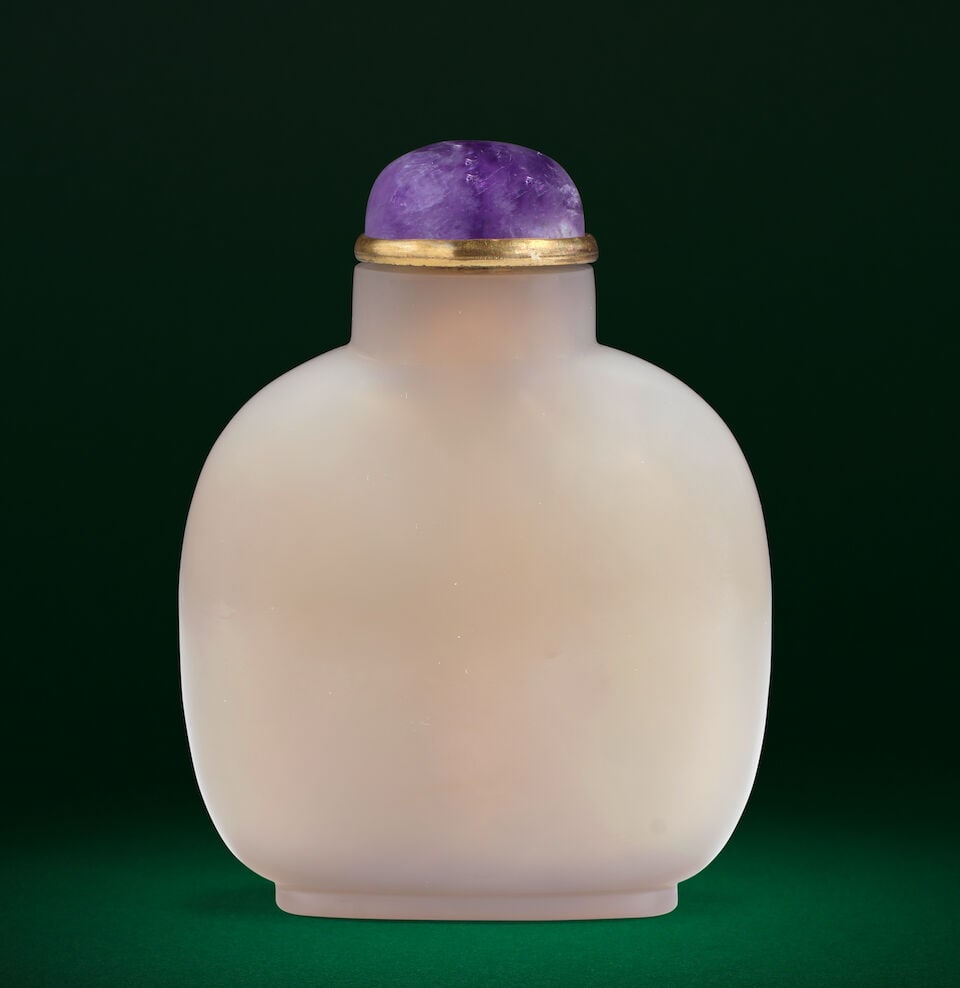 A CHALCEDONY AGATE 'DUCK' SNUFF BOTTLE 18th/19th century (2) - 2