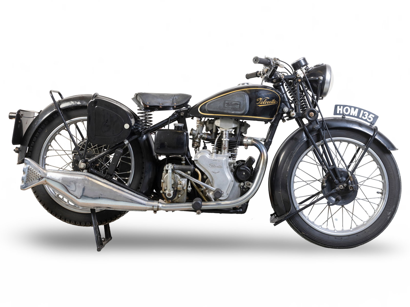 The David Plant Collection, c.1946 Velocette 250cc MOV Frame no. MDD10421 Engine no. MOV6155: The David Plant Collection c.1946 Velocette 250cc MOV Registration no. not registered Frame no. MDD10421 Engine no. MOV6155 In 1933 Veloce Limited augmented its overhead-camshaft range with an overhea