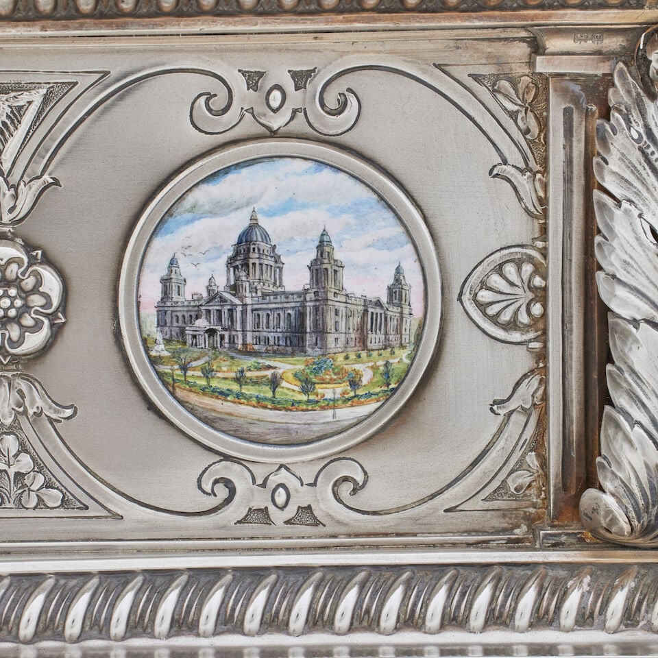 A George V presentation silver casket to Lord Carson By Gibson & Co Ltd, Donegal Place, Belfast,... - 4