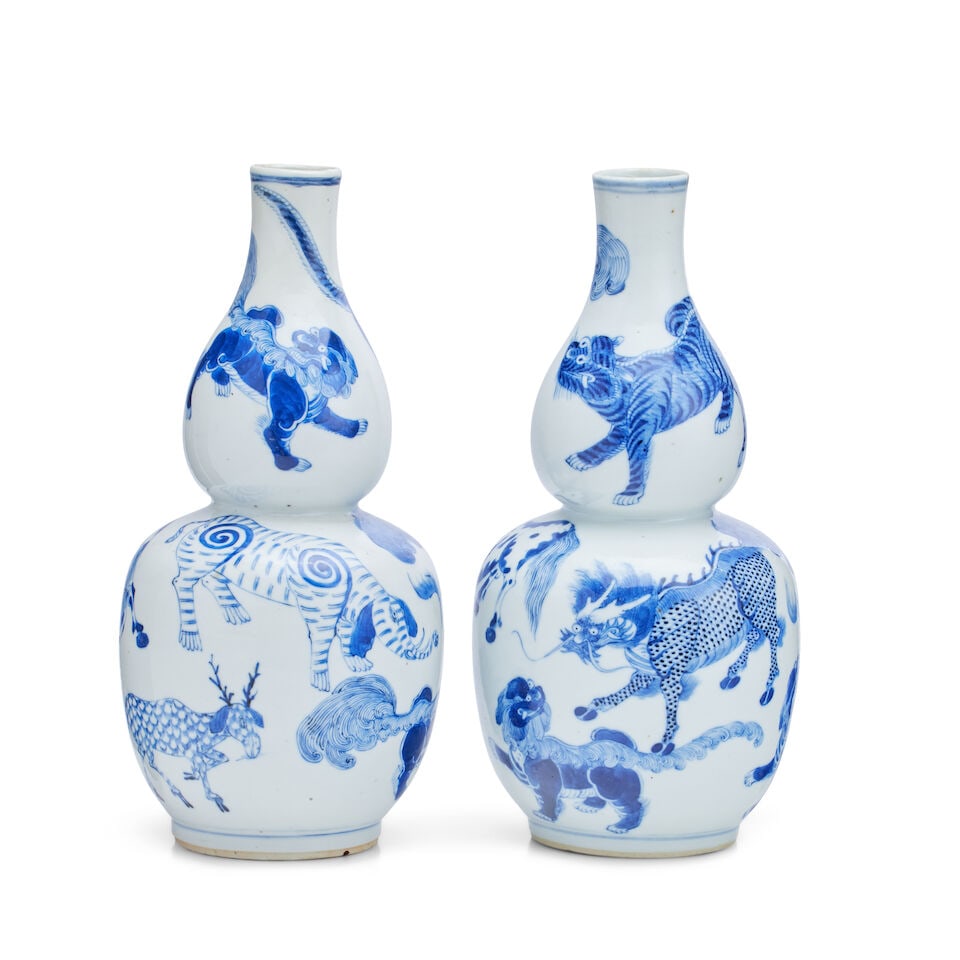 A pair of Chinese 'Animal' gourd vases Late Qing dynasty (1 of 1)