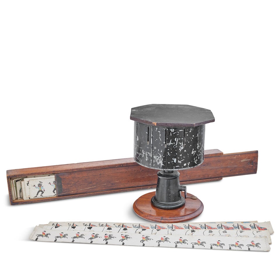 A late 19th century zoetrope with crank mechanism (1 of 2)