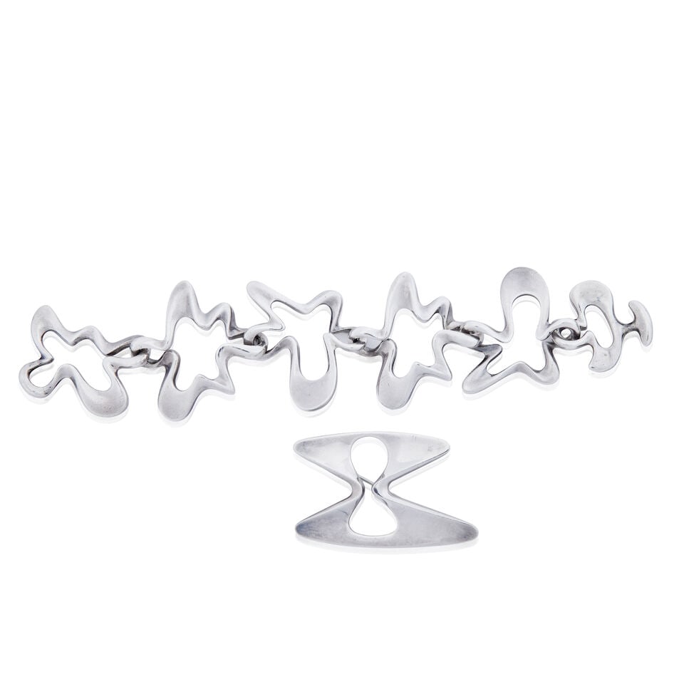Georg Jensen: 'Splash' a silver bracelet by Henning Koppel and a silver brooch (2) (1 of 2)