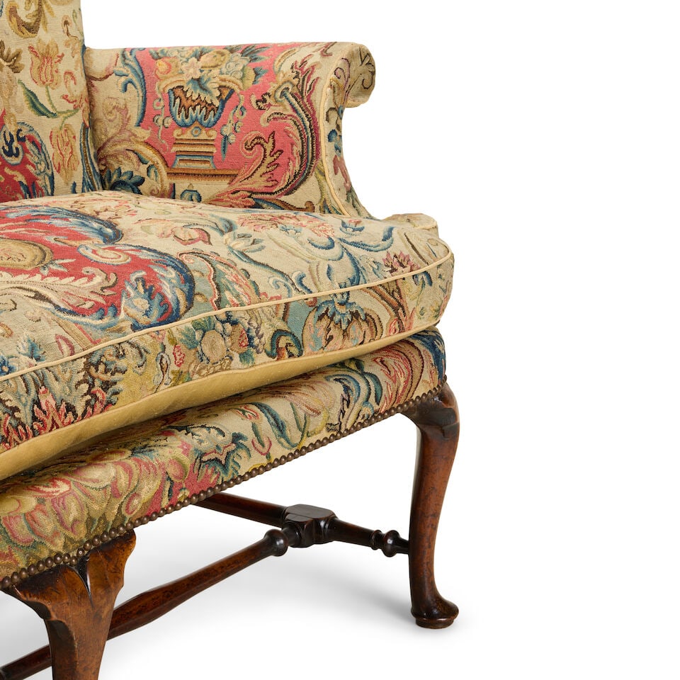 A fine George I walnut sofaFirst quarter 18th century - 4