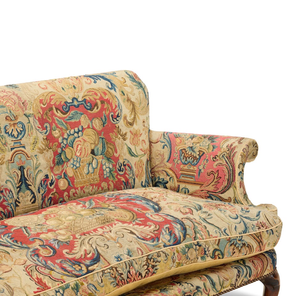 A fine George I walnut sofaFirst quarter 18th century - 5