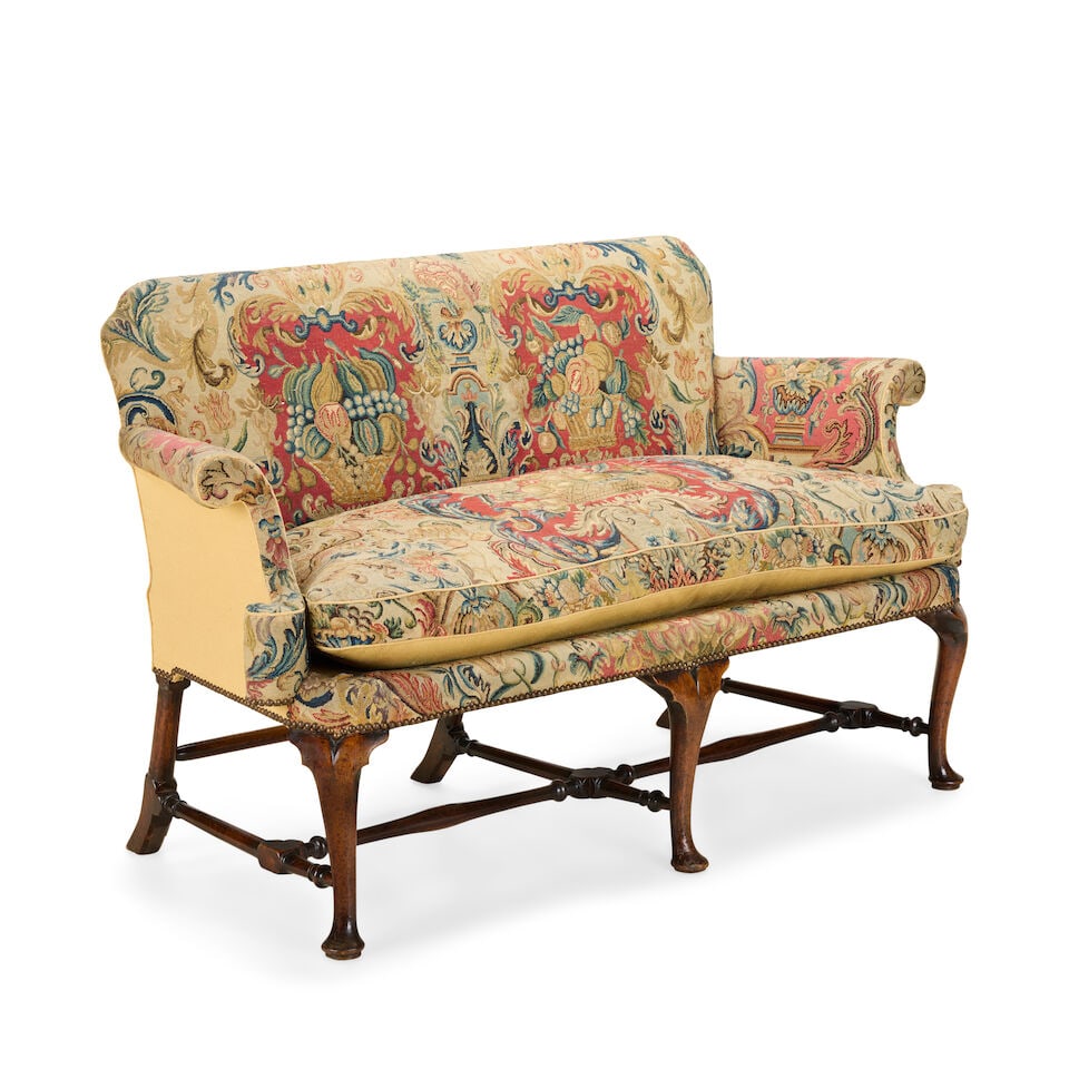A fine George I walnut sofaFirst quarter 18th century - 6