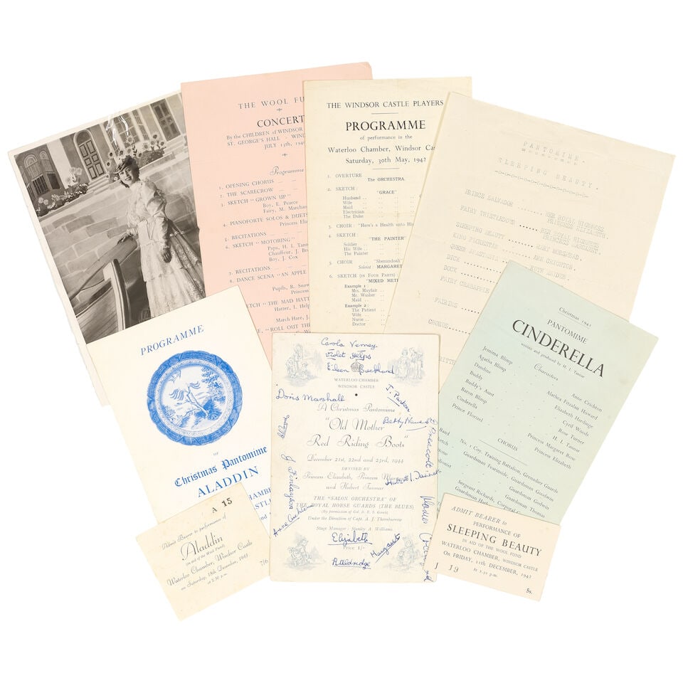 PANTOMIMES - PRINCESSES ELIZABETH AND MARGARET Group of programmes, photographs and memorabilia ... (1 of 4)
