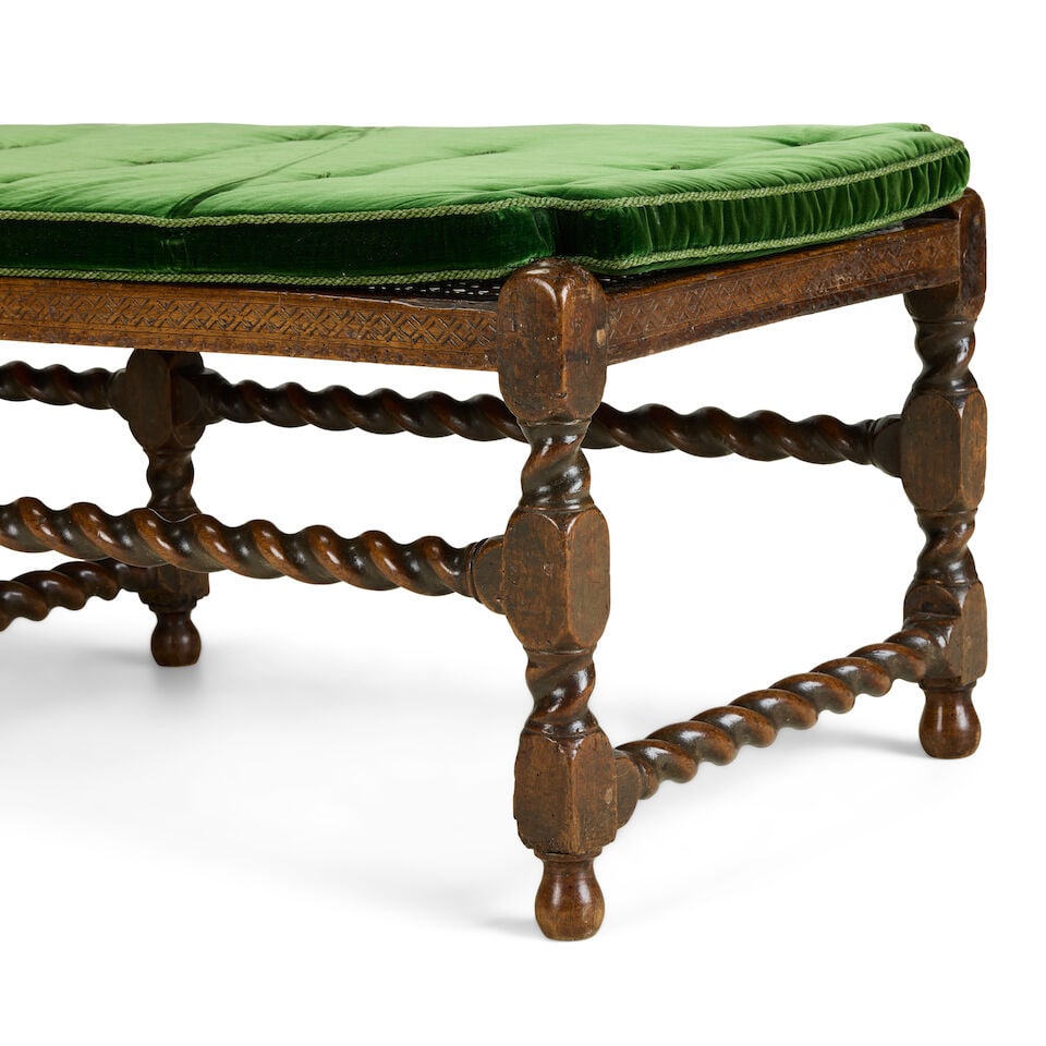 A rare documented Charles II walnut and caned daybedThird quarter 17th century - 3