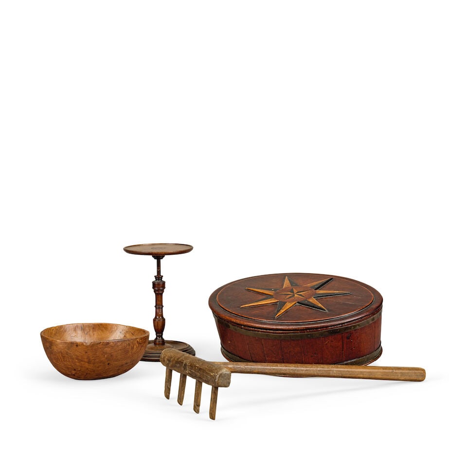 A collection of treen Early 18th century and later (5) (1 of 2)