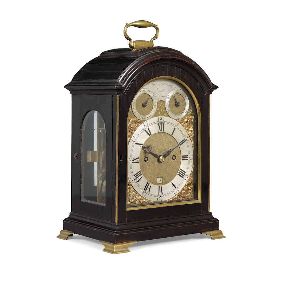 A fine and rare mid-18th century ebonised single pad top striking table clock Alexander Cummings... - 3
