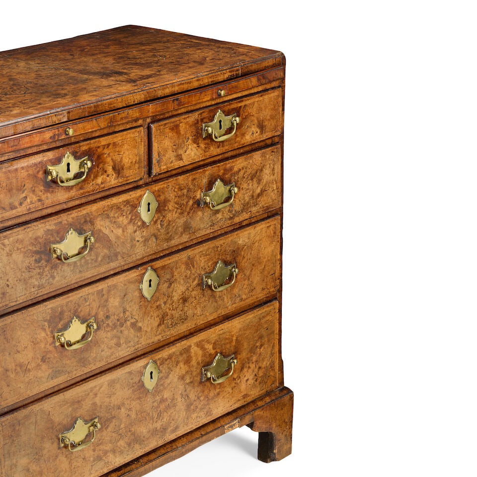 A fine George II walnut, crossbanded and featherbanded caddy top chestMid-18th century - 3