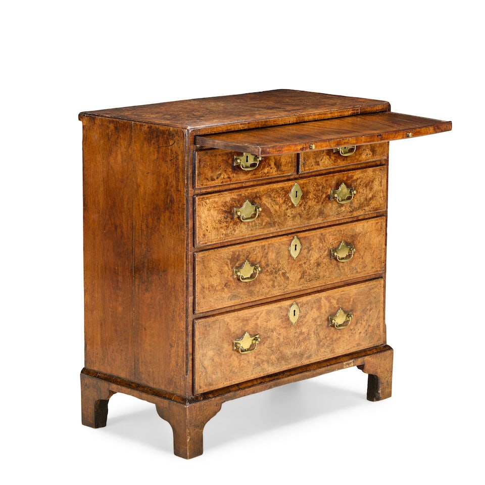 A fine George II walnut, crossbanded and featherbanded caddy top chestMid-18th century - 5