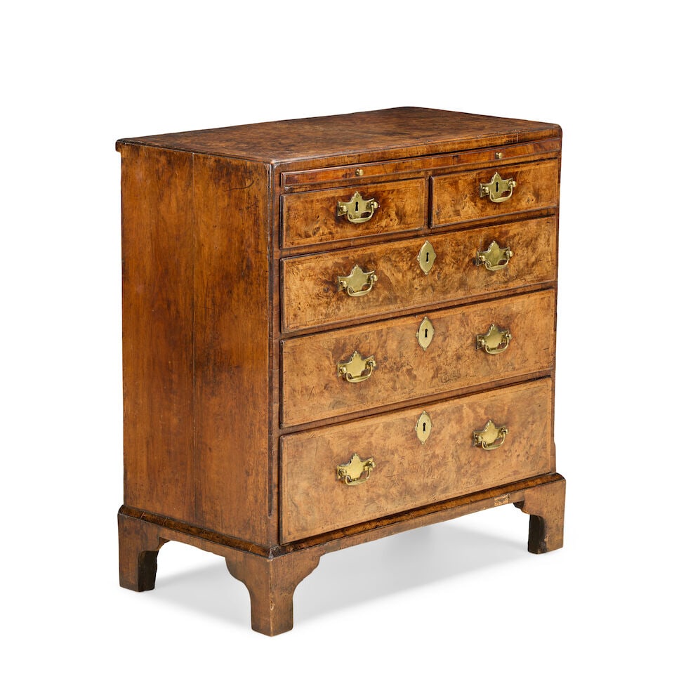 A fine George II walnut, crossbanded and featherbanded caddy top chestMid-18th century - 6