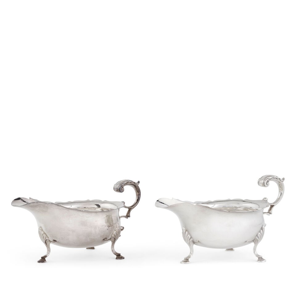 A pair of Elizabeth II silver sauce boats C J Vander Ltd, Sheffield 1990 (2) (1 of 4)