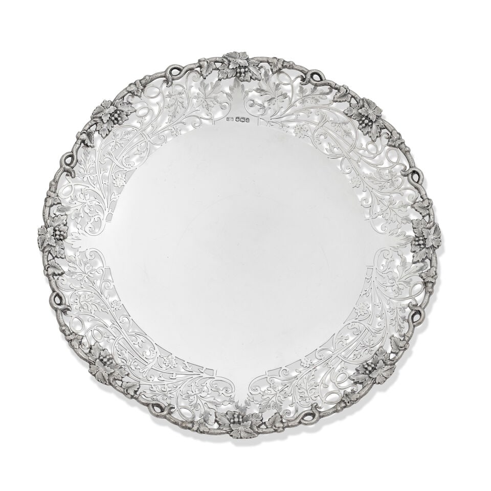 A George V silver fruit dish George Wish & Co Ltd, Sheffield 1933 - 3