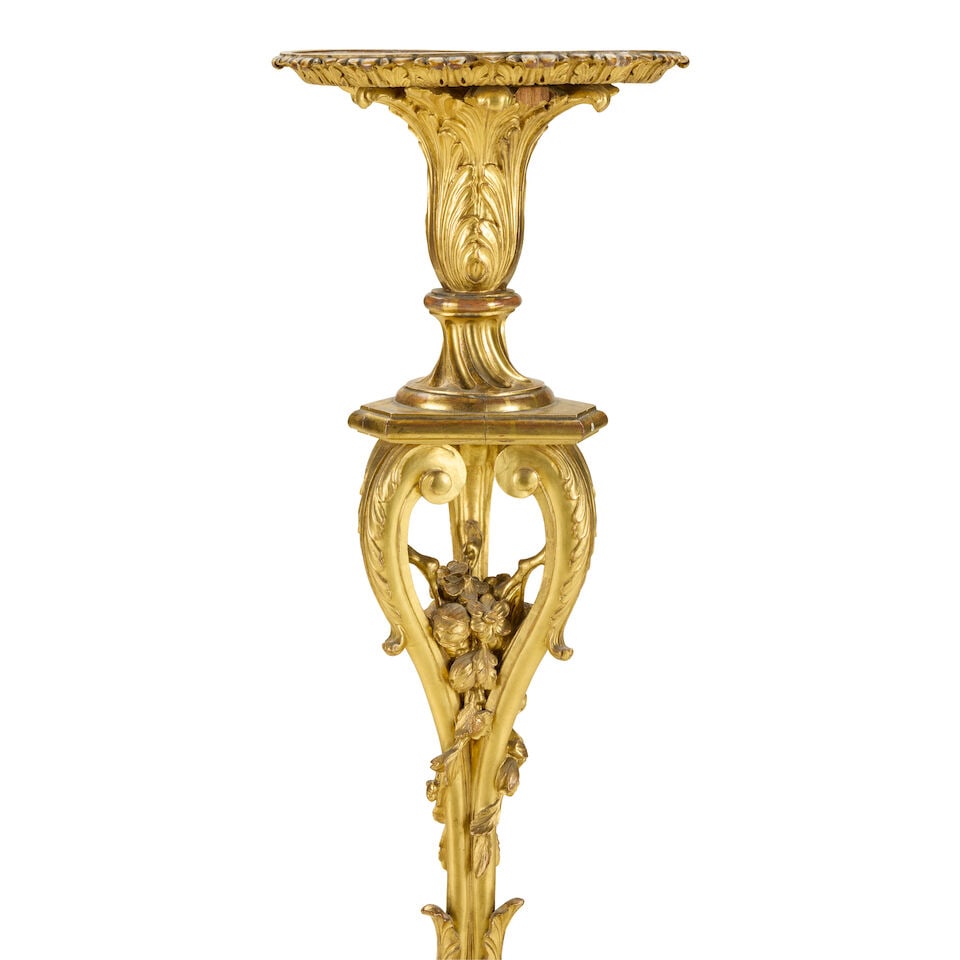 A George III carved giltwood torchèreThird quarter 18th century - 3