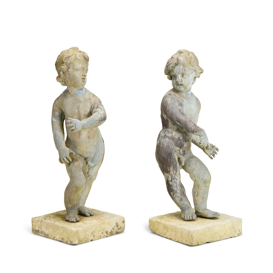 Two cast lead garden figures of putti20th century (2) - 2