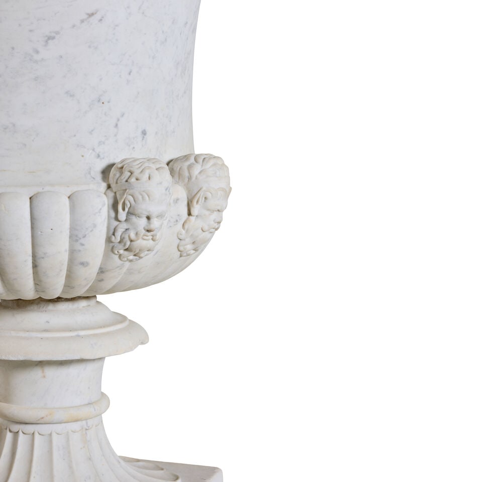 A large pair of white marble campana urns 19th century (2) - 5